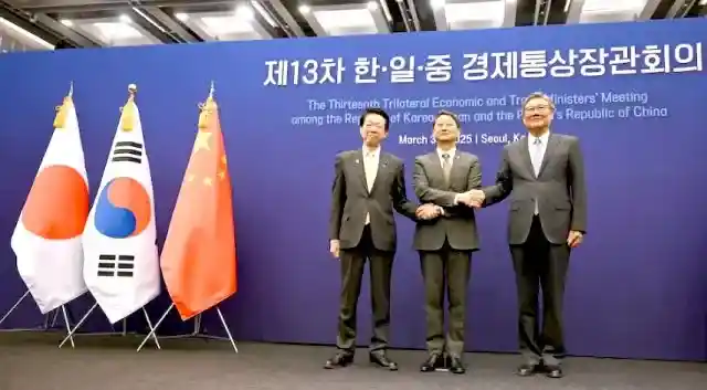 Le potenze esportatrici asiatiche si alleano in risposta ai dazi USA