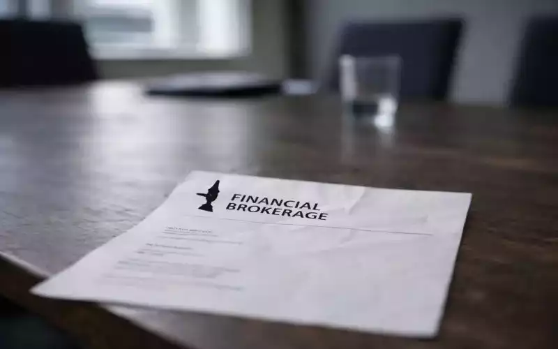 Il fragile equilibrio dei nomi: come un marchio sbagliato può compromettere un’impresa