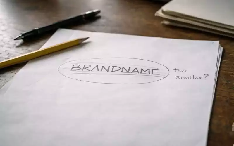 Il nome che regge il mercato: l’arte silenziosa di capire se un marchio può davvero vivere